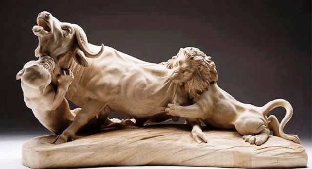 Ağaç Oyma İşçiliği ve Heykelleri