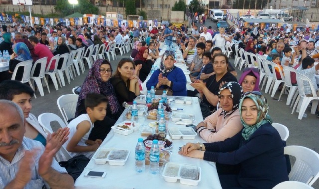 Ataşehir Ak Parti Ramazan Proğramı Fotoları