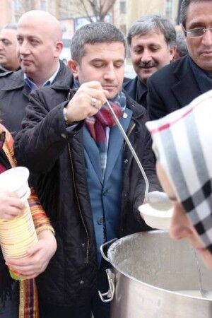 Ak Parti Ataşehir Çanakkale Anma ve Çorba Dağıtım Etkinliği