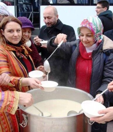 Ak Parti Ataşehir Çanakkale Anma ve Çorba Dağıtım Etkinliği