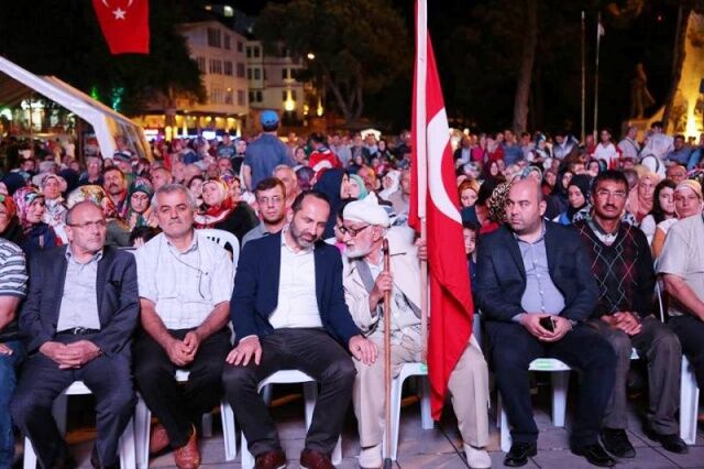 Ak Parti Ataşehir Demokrasi Nöbetinde 2016