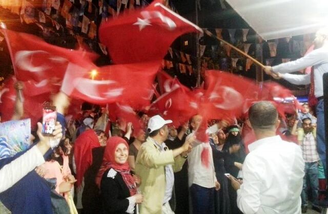 Ak Parti Ataşehir Demokrasi Nöbetinde 2016