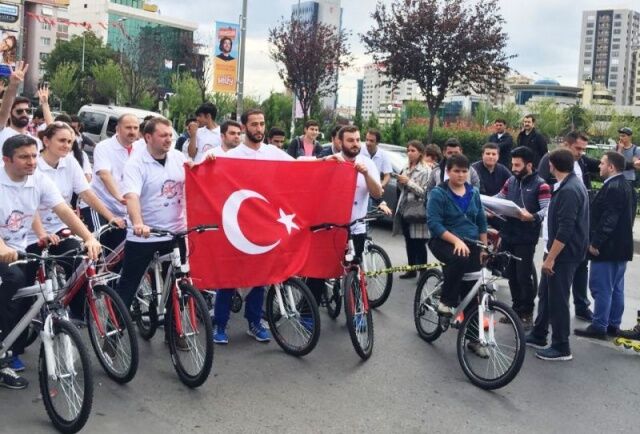 Ak Parti Ataşehir İlçe Gençlik Kolları, Gençlik Demokrasiye Pedallayor" etkinliği Fotoları
