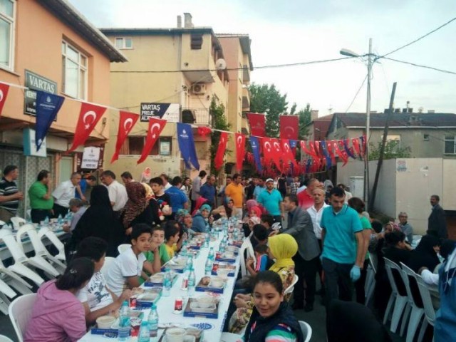 Ak Parti Ataşehir Yenisahra Sokak İftarı 2015