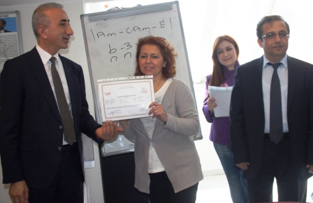 ATAMEM, ataşehir Belediyesi, Meslek Eğitim Merkezi Kursiyerleri, Sertifikalarını aldı