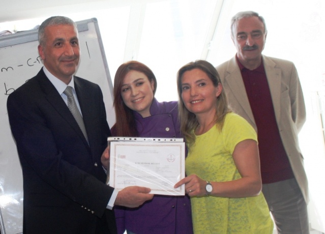 ATAMEM, ataşehir Belediyesi, Meslek Eğitim Merkezi Kursiyerleri, Sertifikalarını aldı