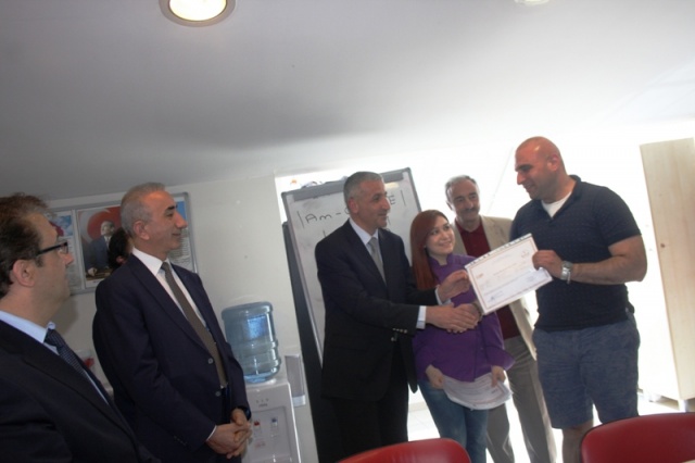ATAMEM, ataşehir Belediyesi, Meslek Eğitim Merkezi Kursiyerleri, Sertifikalarını aldı