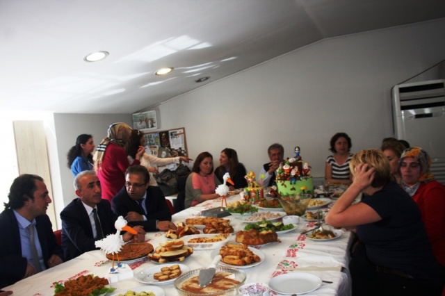 ATAMEM, ataşehir Belediyesi, Meslek Eğitim Merkezi Kursiyerleri, Sertifikalarını aldı