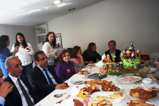 ATAMEM, ataşehir Belediyesi, Meslek Eğitim Merkezi Kursiyerleri, Sertifikalarını aldı