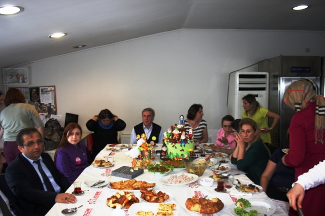 ATAMEM, ataşehir Belediyesi, Meslek Eğitim Merkezi Kursiyerleri, Sertifikalarını aldı