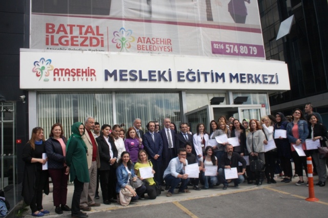 ATAMEM, ataşehir Belediyesi, Meslek Eğitim Merkezi Kursiyerleri, Sertifikalarını aldı
