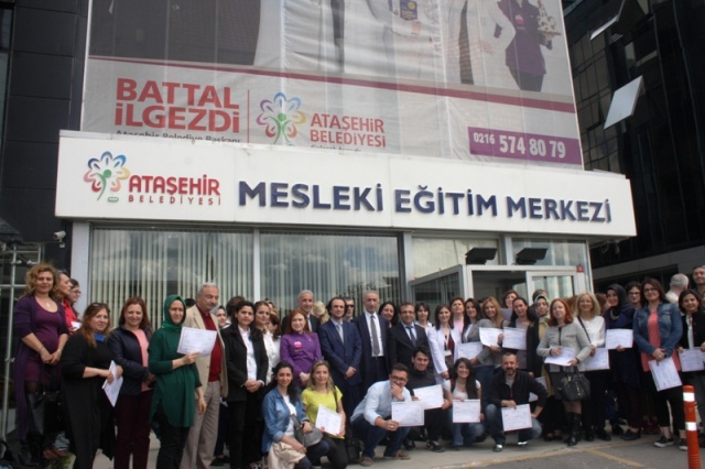 ATAMEM, ataşehir Belediyesi, Meslek Eğitim Merkezi Kursiyerleri, Sertifikalarını aldı