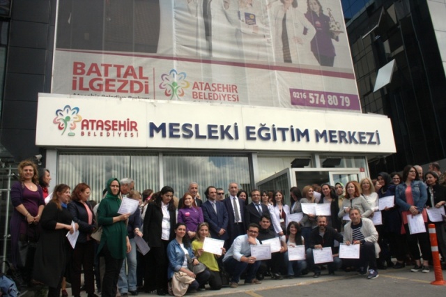 ATAMEM, ataşehir Belediyesi, Meslek Eğitim Merkezi Kursiyerleri, Sertifikalarını aldı