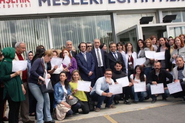 ATAMEM, ataşehir Belediyesi, Meslek Eğitim Merkezi Kursiyerleri, Sertifikalarını aldı