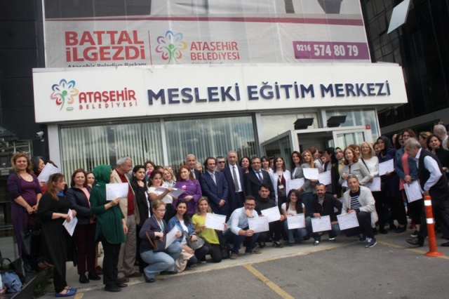 ATAMEM, ataşehir Belediyesi, Meslek Eğitim Merkezi Kursiyerleri, Sertifikalarını aldı