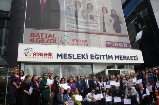 ATAMEM, ataşehir Belediyesi, Meslek Eğitim Merkezi Kursiyerleri, Sertifikalarını aldı