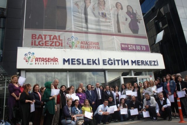 ATAMEM, ataşehir Belediyesi, Meslek Eğitim Merkezi Kursiyerleri, Sertifikalarını aldı