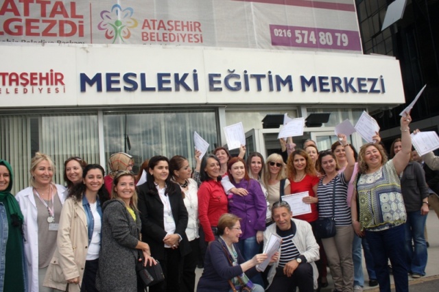 ATAMEM, ataşehir Belediyesi, Meslek Eğitim Merkezi Kursiyerleri, Sertifikalarını aldı