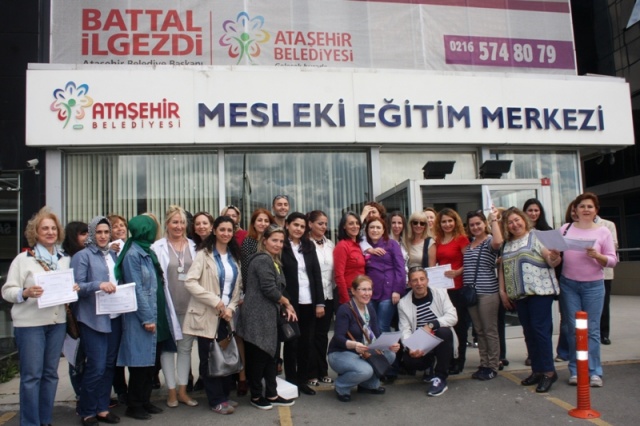 ATAMEM, ataşehir Belediyesi, Meslek Eğitim Merkezi Kursiyerleri, Sertifikalarını aldı