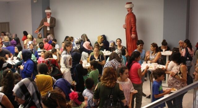 ATAŞEHİR’DE BİNLERCE ÇOCUK SANAT VE SPOR OKULLARINA KATILDI