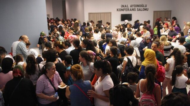 ATAŞEHİR’DE BİNLERCE ÇOCUK SANAT VE SPOR OKULLARINA KATILDI