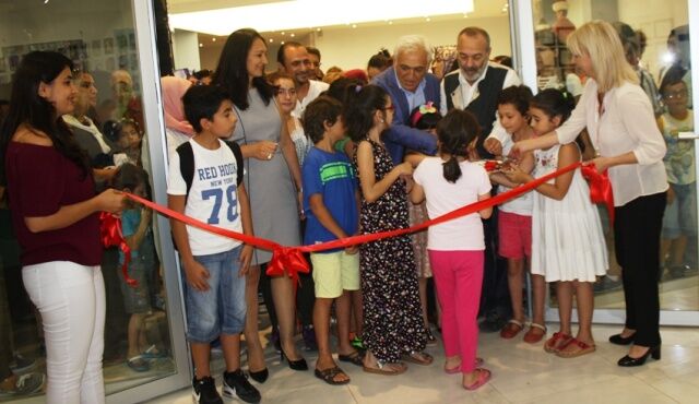 ATAŞEHİR’DE BİNLERCE ÇOCUK SANAT VE SPOR OKULLARINA KATILDI