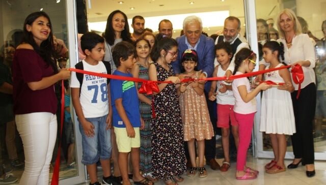 ATAŞEHİR’DE BİNLERCE ÇOCUK SANAT VE SPOR OKULLARINA KATILDI