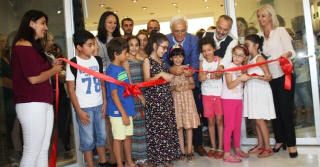 ATAŞEHİR’DE BİNLERCE ÇOCUK SANAT VE SPOR OKULLARINA KATILDI