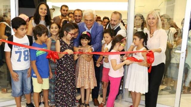 ATAŞEHİR’DE BİNLERCE ÇOCUK SANAT VE SPOR OKULLARINA KATILDI