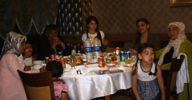 Ege Yapı Yenisahra arsa sahipleriyle iftar yemeğinde buluştu