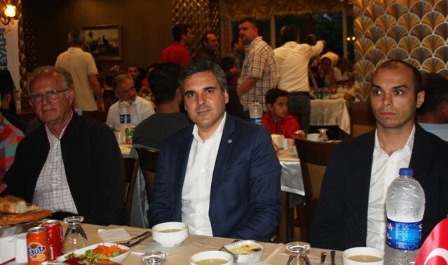 Ege Yapı Yenisahra arsa sahipleriyle iftar yemeğinde buluştu
