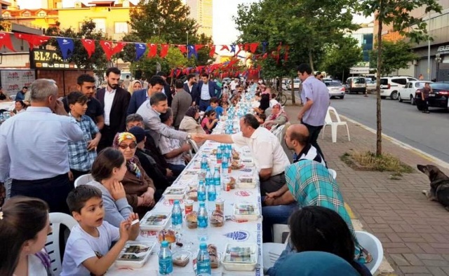 İBB, Ak Parti Ataşehir Yenisahra ve Barbaros Mahallesi Sokak İftarı 2017