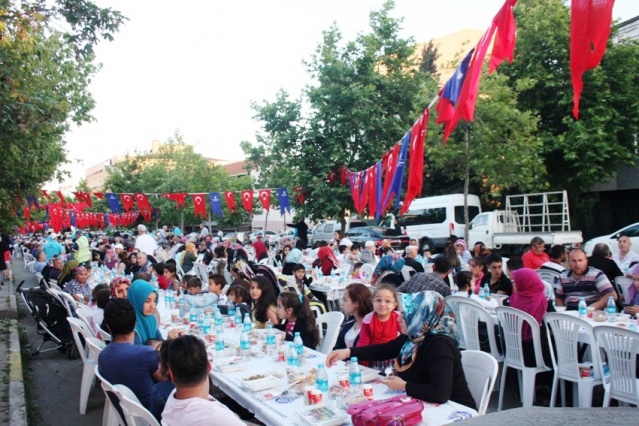 İBB, Ak Parti Ataşehir Yenisahra ve Barbaros Mahallesi Sokak İftarı 2017