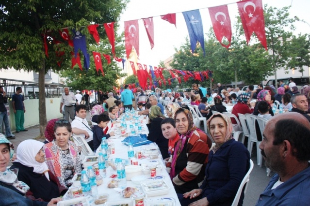 İBB, Ak Parti Ataşehir Yenisahra ve Barbaros Mahallesi Sokak İftarı 2017