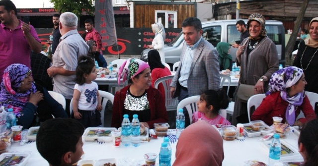 İBB, Ak Parti Ataşehir Yenisahra ve Barbaros Mahallesi Sokak İftarı 2017