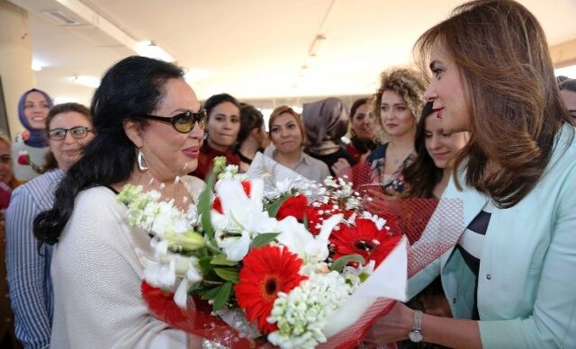 Kadınlar Gününde Kadınlara Battal, Gamze Akkuş İlgezdi, Türkan Şoray Sürprizi