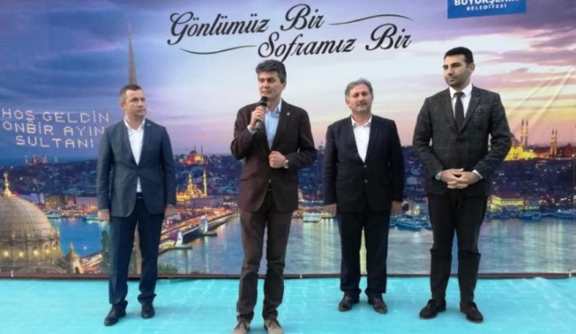 İBB Başkanı, Uysal Ataşehirlilerle Sokak İftarında Buluştu