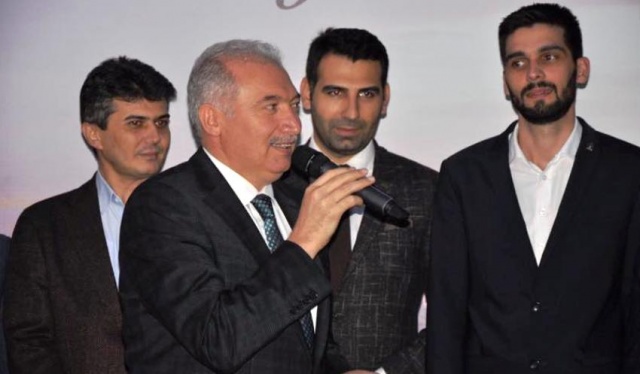 İBB Başkanı, Uysal Ataşehirlilerle Sokak İftarında Buluştu