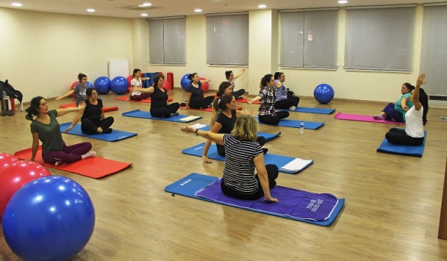 Ataşehir Neşet Ertaş Kültür Evi, Merkezi