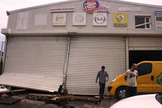 Ataşehir, Yenisahra, Ali Fuat Cebesoy Köprüsü Sel Baskını Fotoları 18 Temmuz 2017