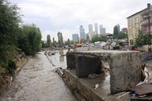Ataşehir, Yenisahra, Ali Fuat Cebesoy Köprüsü Sel Baskını Fotoları 18 Temmuz 2017