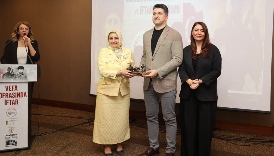 Ataşehir’de Tarih Yazan Kadınlara Vefa Halime Çavuş Ve Şerife Bacı Dualarla Anıldı (3)