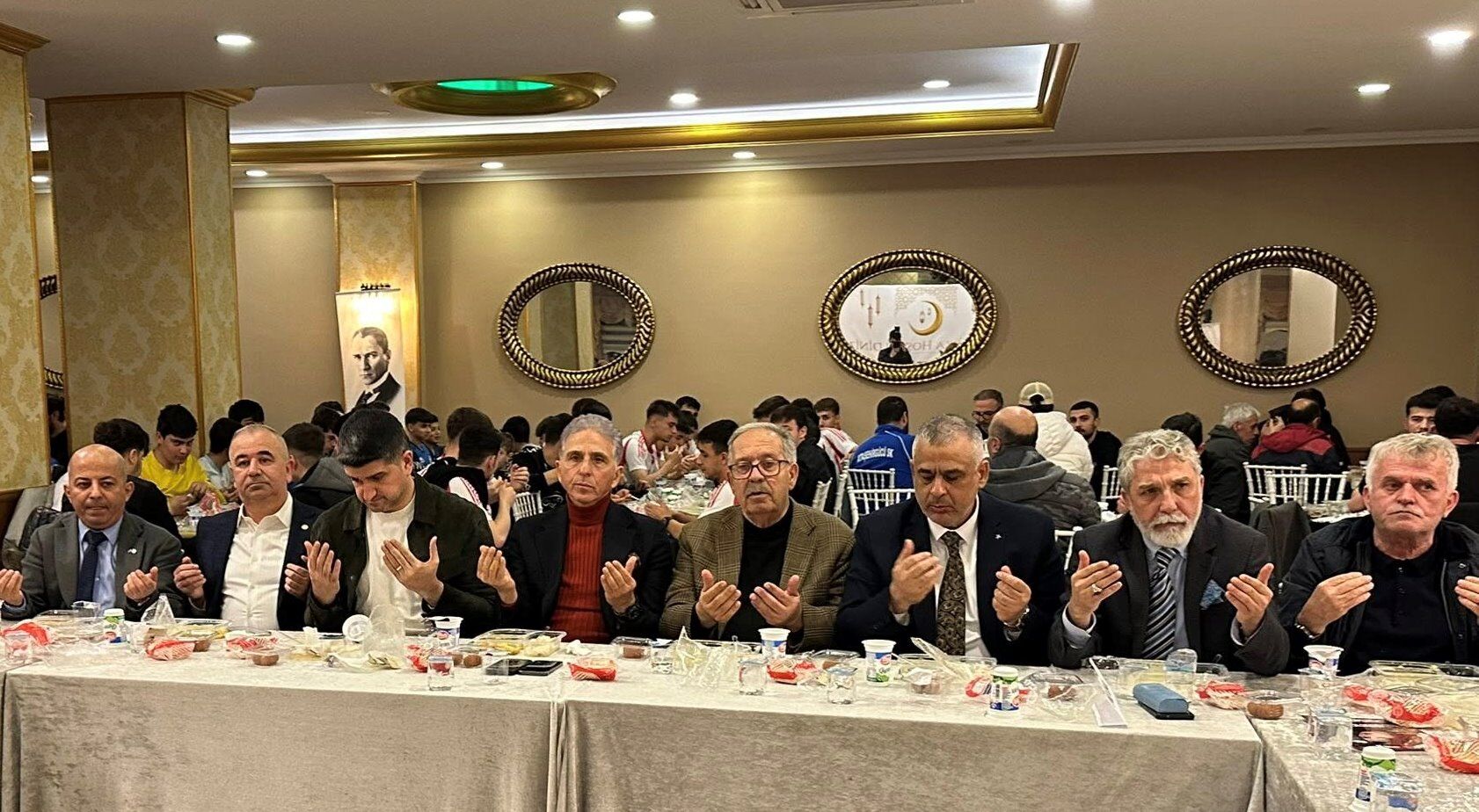 Ataşehir Spor Camiası Birlik Sofrasında Buluştu (2)