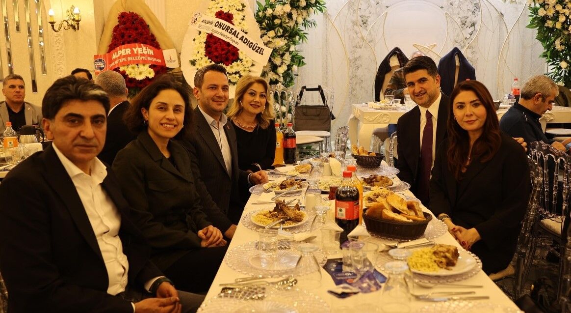 Ataşehir’de Kars Ardahan Iğdır Rüzgarı Başkan Adıgüzel Kaz Gecesi’nde!