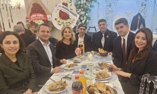 Başkan Adıgüzel’den Kaz Gecesinde Anlamlı Bağış (2)