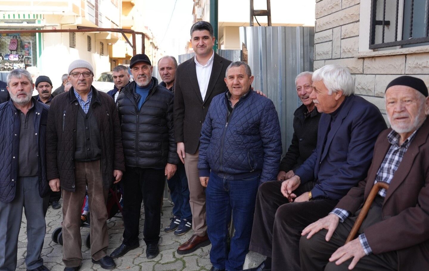 Başkan Onursal Adıgüzel Kayışdağı Merkez Camii’nin Şantiyesinde Incelemelerde Bulundu