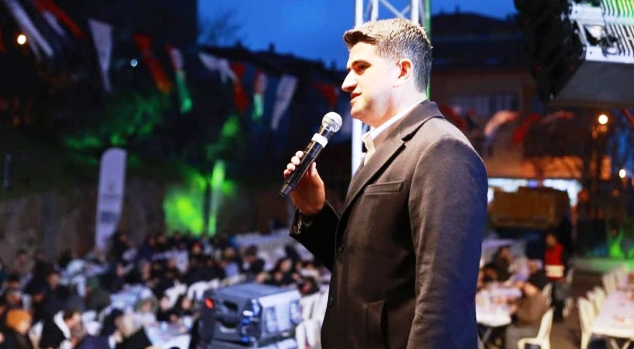 Başkan Onursal Adıgüzel Orucunu Mevlana Mahallesinde Açtı (2)