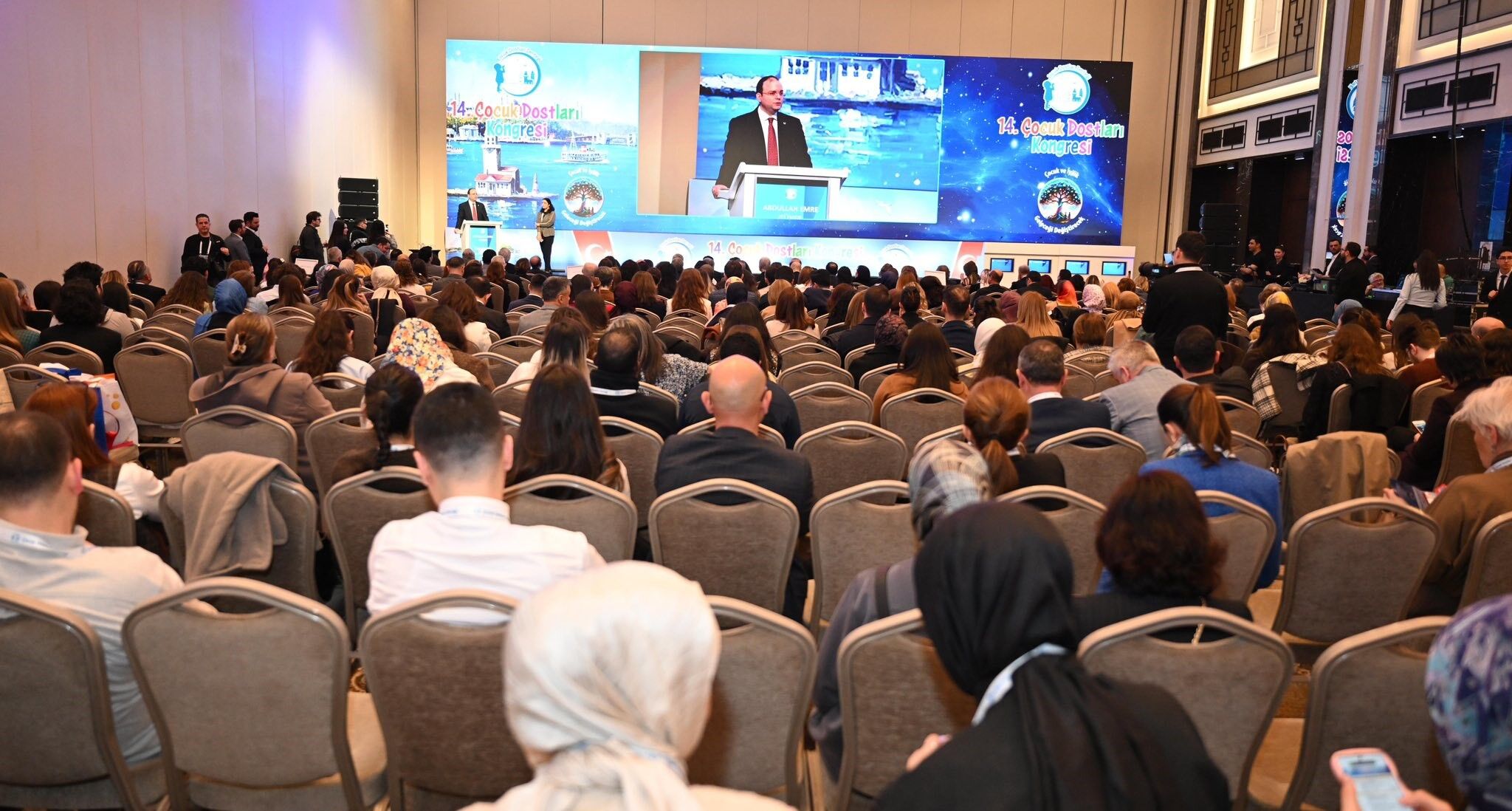 Çocukların Geleceği İçin Dev Zirve 14. Çocuk Dostları Kongresi Gerçekleşti (2)