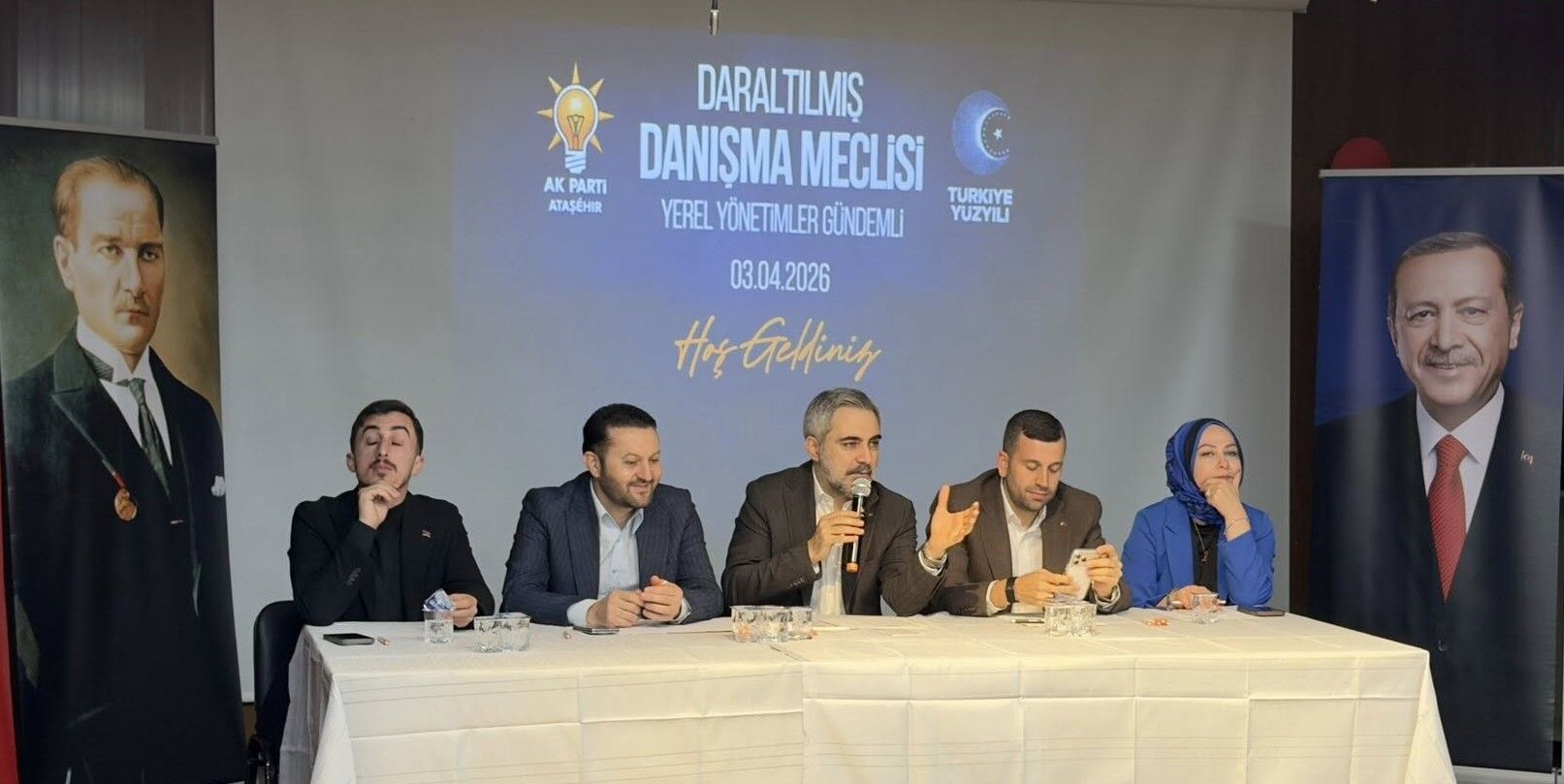 Ak Parti Ataşehir’de Yerel Yönetimler Çıkartması Türkiye Yüzyılı Hedefine Kararlı Adımlar (2)