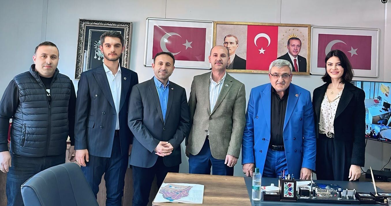 E958108C E718 446C Bbd7 Ef7D6Eaedaec